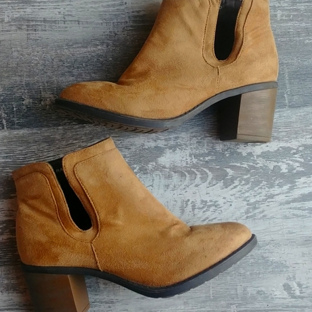 Hot Kiss Booties